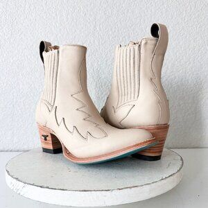 Lane CHELSEA Womens Cowboy Boots 9 Western Style Tan Leather Short Ankle Bootie